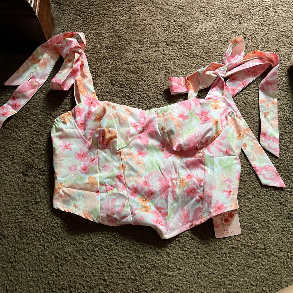floral top